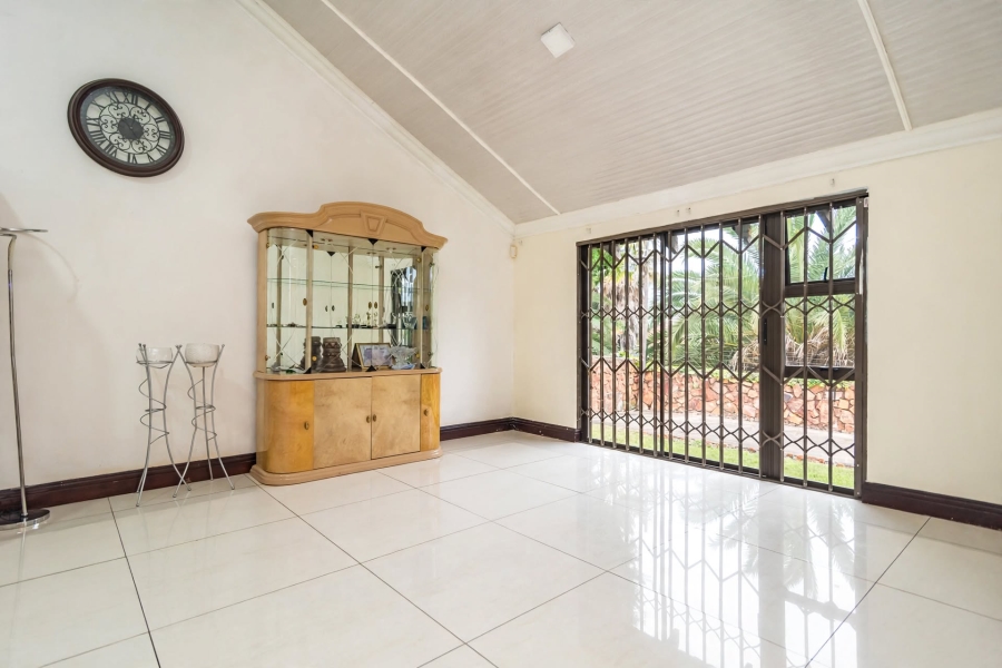 4 Bedroom Property for Sale in Roodekrans Gauteng