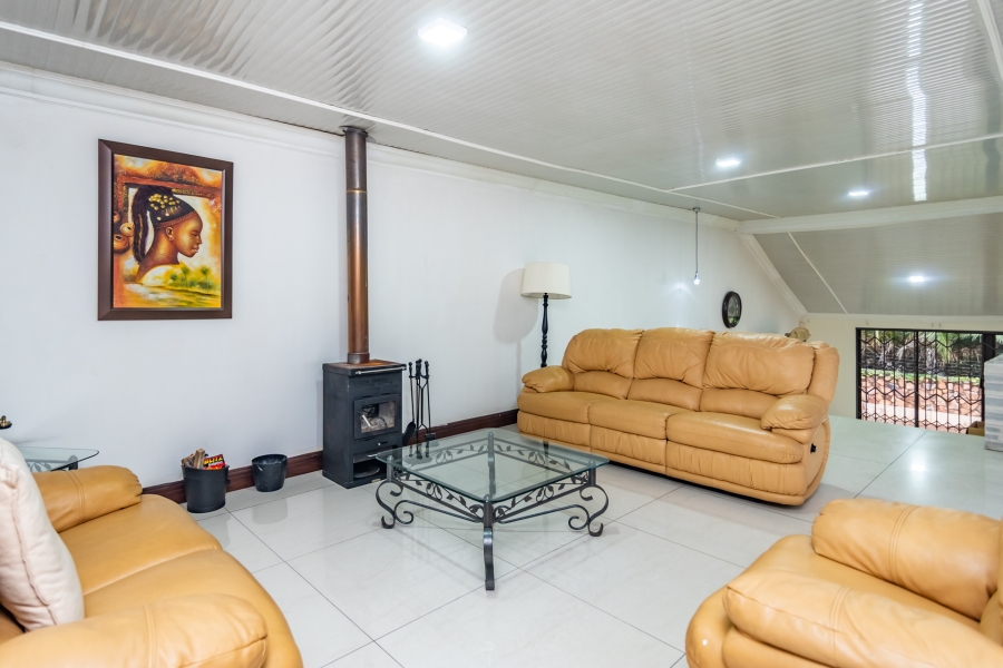 4 Bedroom Property for Sale in Roodekrans Gauteng