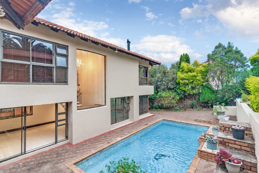 4 Bedroom Property for Sale in Roodekrans Gauteng