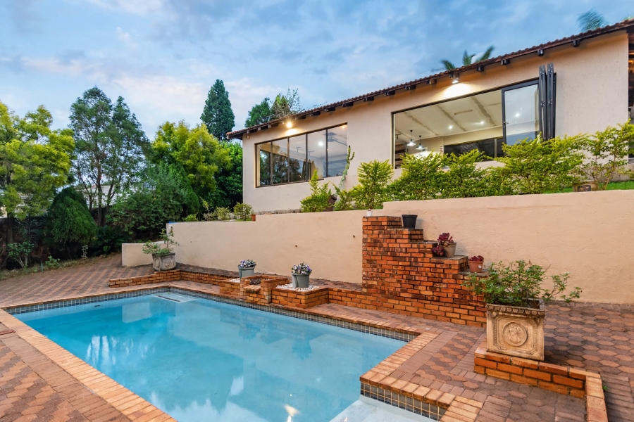 4 Bedroom Property for Sale in Roodekrans Gauteng