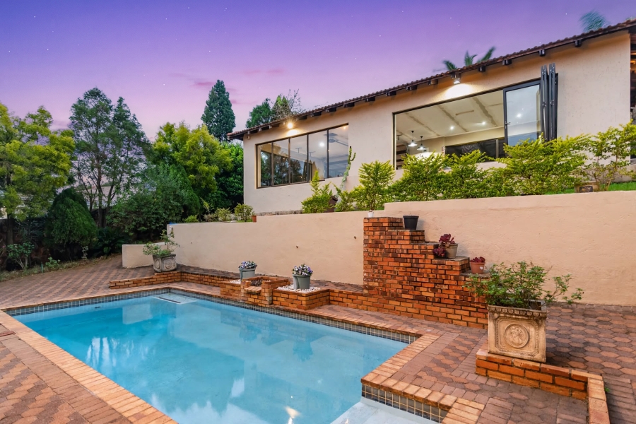 4 Bedroom Property for Sale in Roodekrans Gauteng