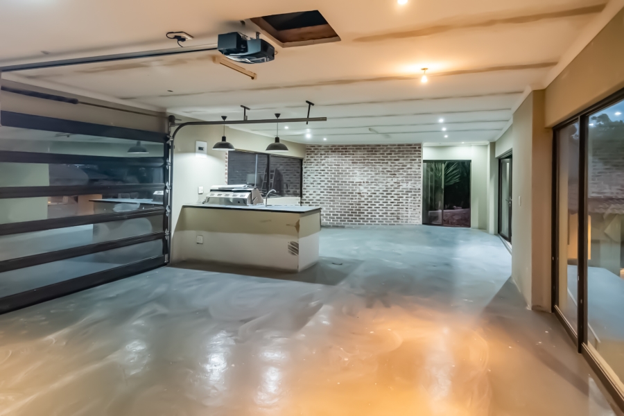 4 Bedroom Property for Sale in Roodekrans Gauteng