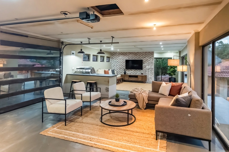 4 Bedroom Property for Sale in Roodekrans Gauteng