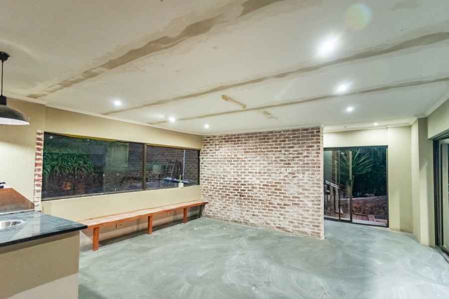 4 Bedroom Property for Sale in Roodekrans Gauteng