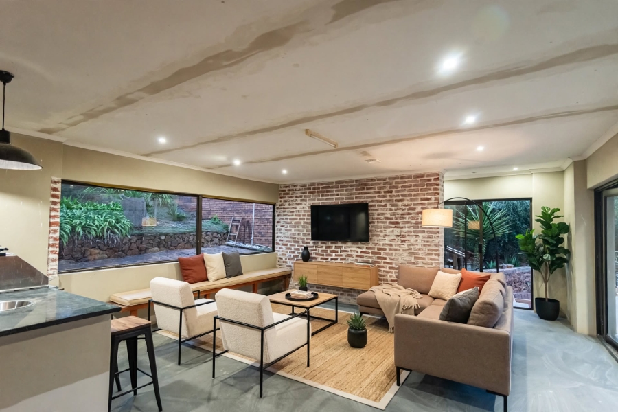4 Bedroom Property for Sale in Roodekrans Gauteng