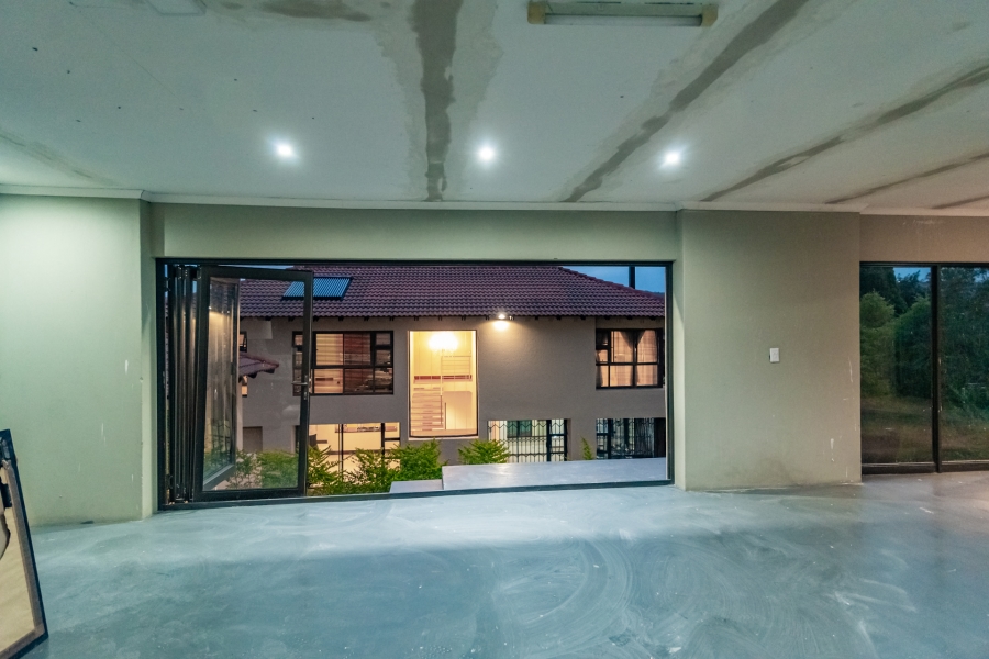 4 Bedroom Property for Sale in Roodekrans Gauteng