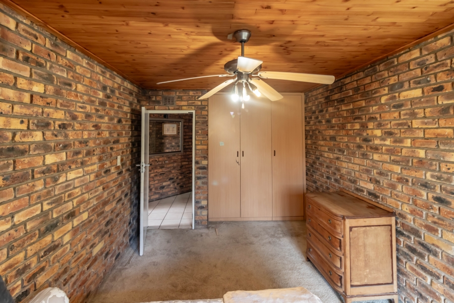 3 Bedroom Property for Sale in Terenure Gauteng