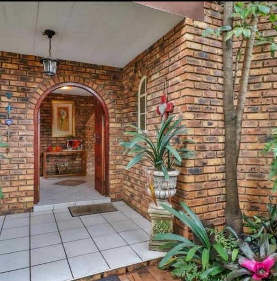 3 Bedroom Property for Sale in Terenure Gauteng