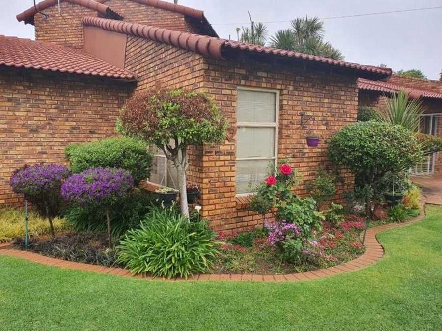 3 Bedroom Property for Sale in Terenure Gauteng