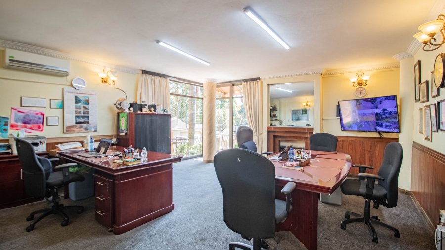 To Let 6 Bedroom Property for Rent in Bedfordview Gauteng
