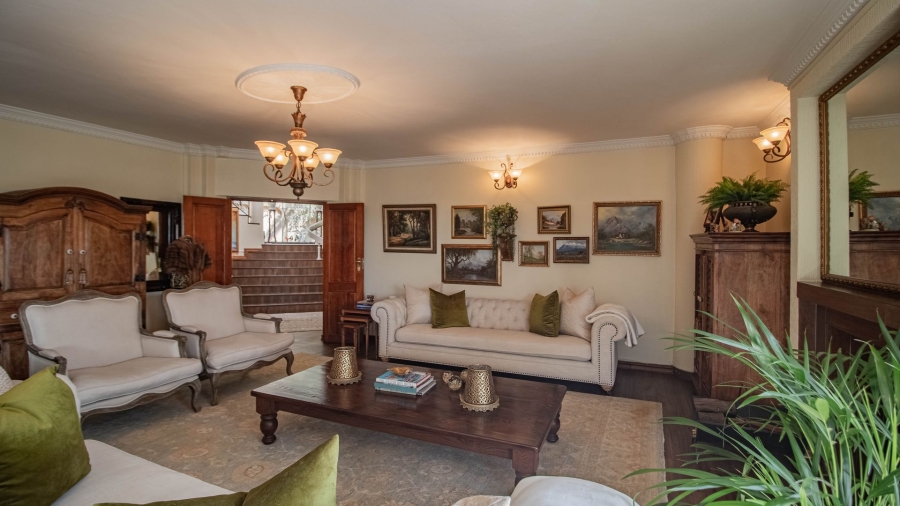 To Let 6 Bedroom Property for Rent in Bedfordview Gauteng