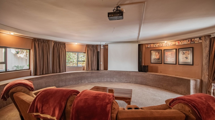 To Let 6 Bedroom Property for Rent in Bedfordview Gauteng