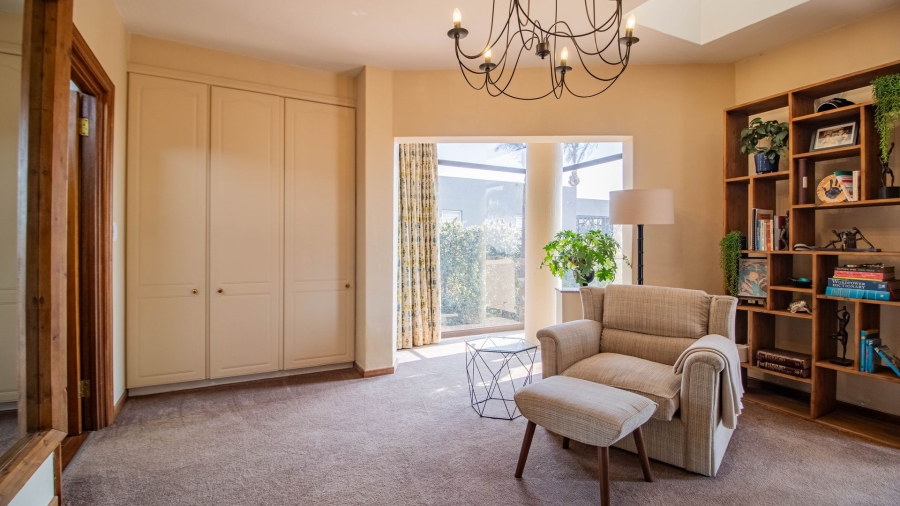 To Let 6 Bedroom Property for Rent in Bedfordview Gauteng
