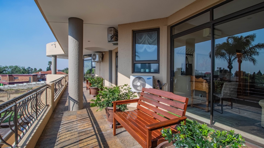 To Let 6 Bedroom Property for Rent in Bedfordview Gauteng