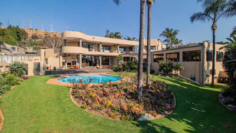 To Let 6 Bedroom Property for Rent in Bedfordview Gauteng