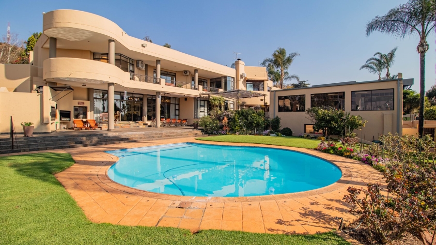 To Let 6 Bedroom Property for Rent in Bedfordview Gauteng