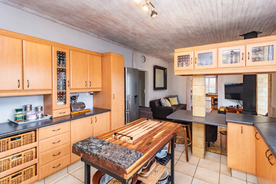 3 Bedroom Property for Sale in Kenmare Gauteng