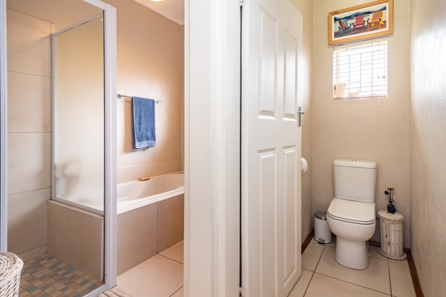 3 Bedroom Property for Sale in Kenmare Gauteng