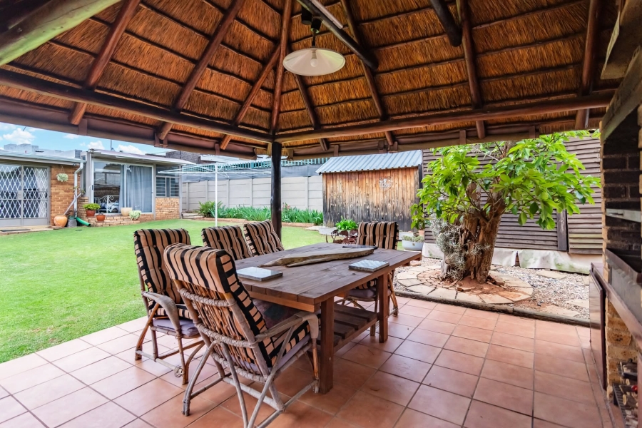 3 Bedroom Property for Sale in Kenmare Gauteng