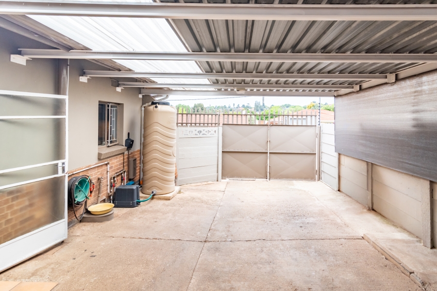 3 Bedroom Property for Sale in Kenmare Gauteng