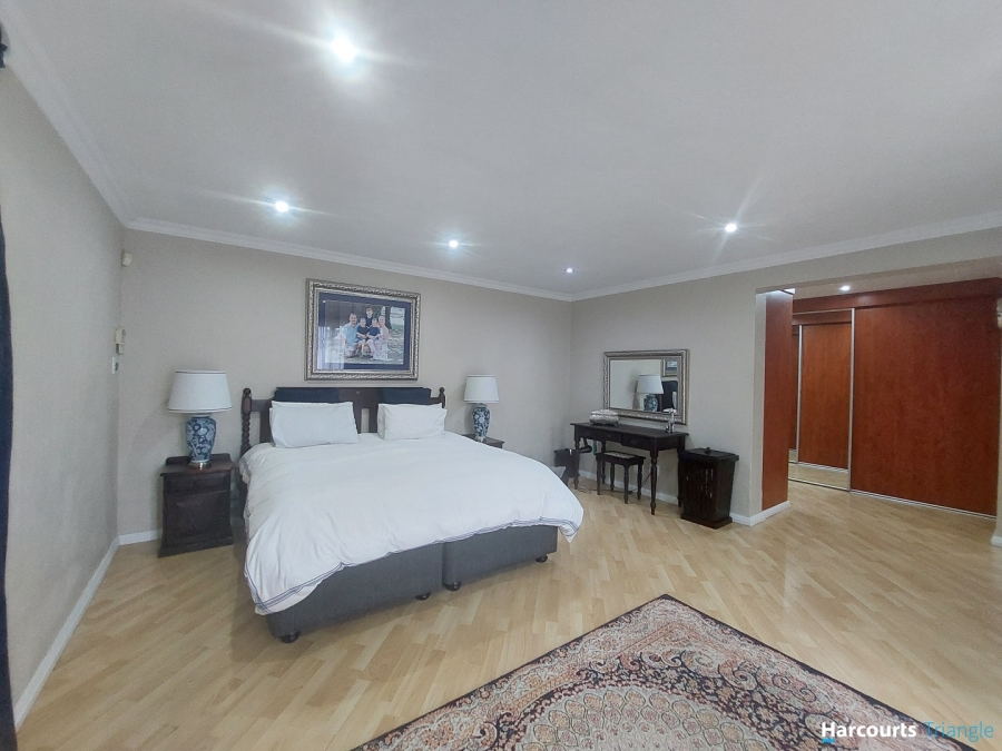 6 Bedroom Property for Sale in Three Rivers Gauteng