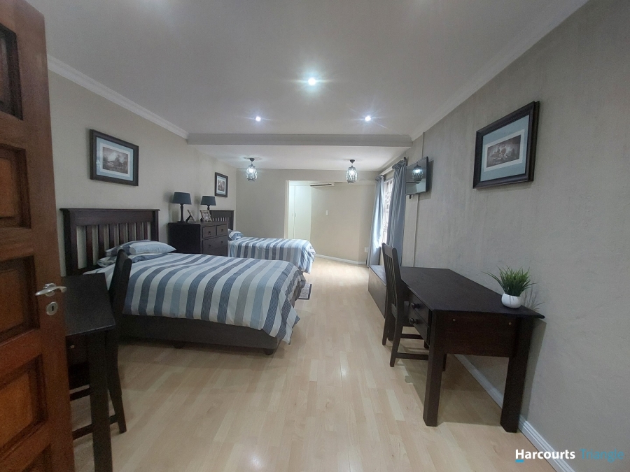 6 Bedroom Property for Sale in Three Rivers Gauteng