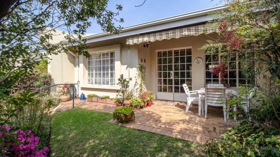 2 Bedroom Property for Sale in Magaliessig Gauteng