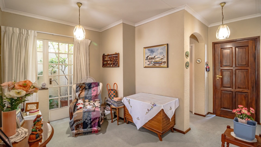 2 Bedroom Property for Sale in Magaliessig Gauteng