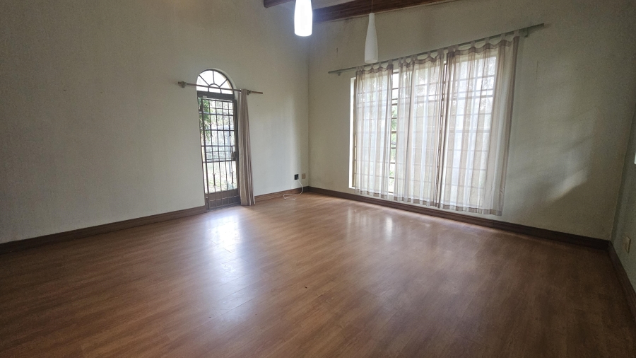 To Let 3 Bedroom Property for Rent in Crowthorne AH Gauteng