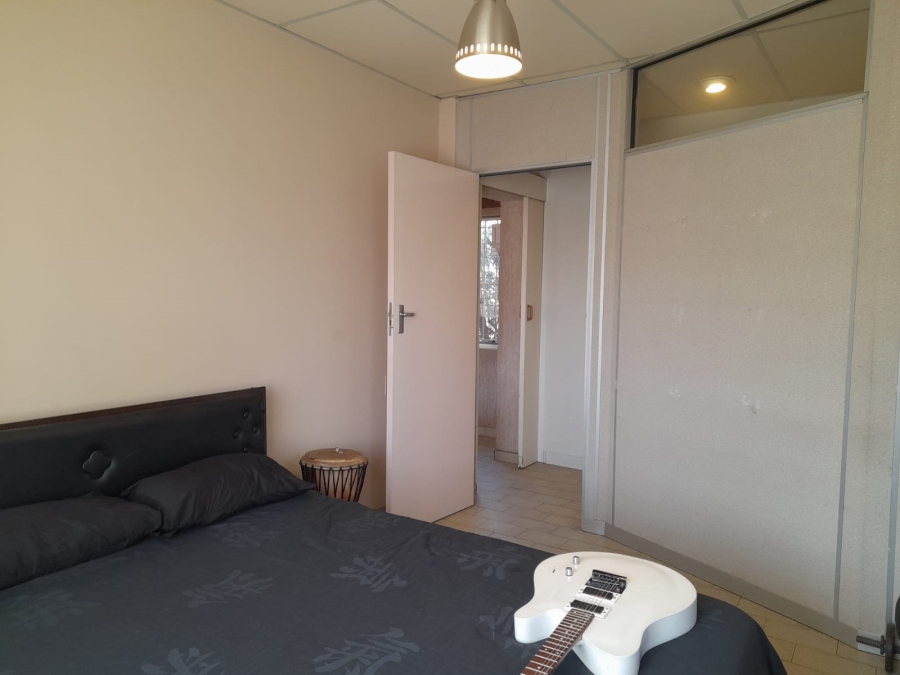 1 Bedroom Property for Sale in Glen Austin Gauteng