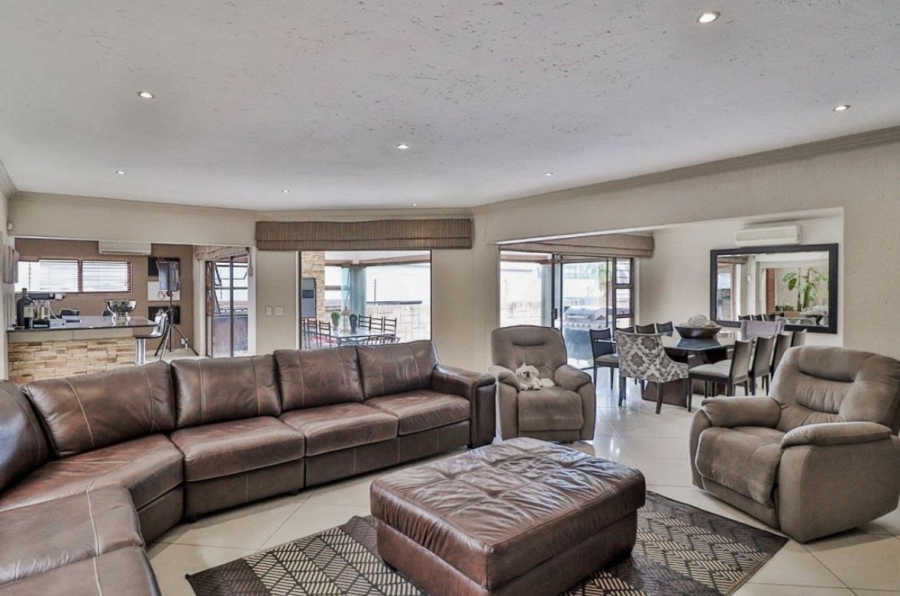 5 Bedroom Property for Sale in Meyersdal Gauteng
