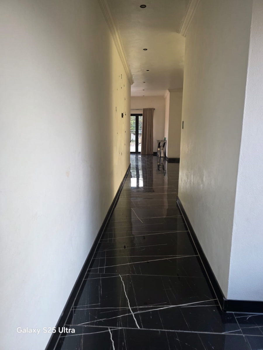 5 Bedroom Property for Sale in Theresa Park Gauteng