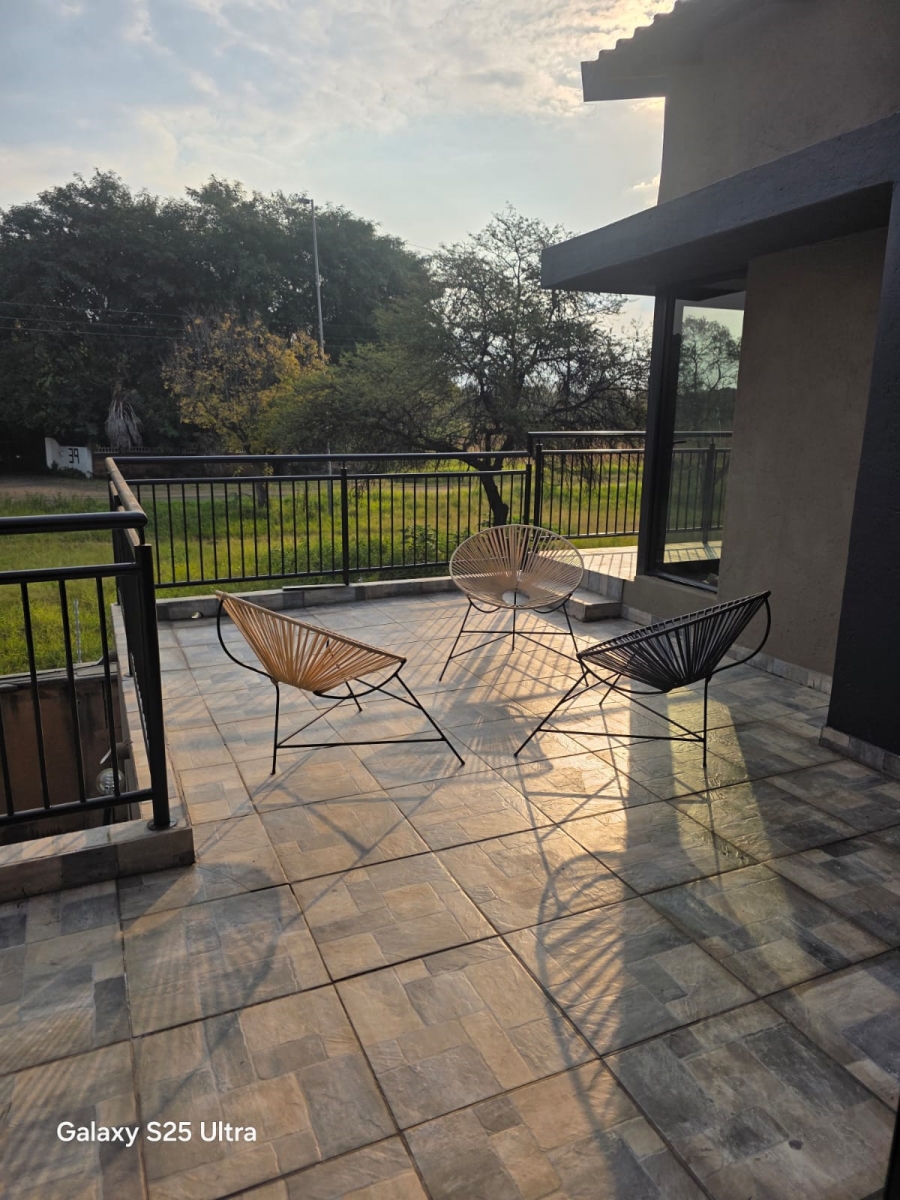 5 Bedroom Property for Sale in Theresa Park Gauteng