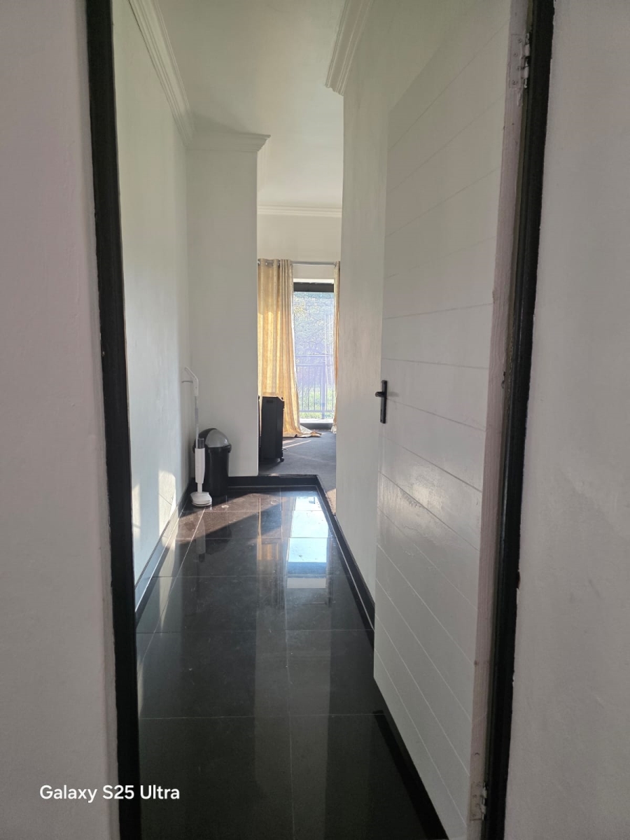 5 Bedroom Property for Sale in Theresa Park Gauteng