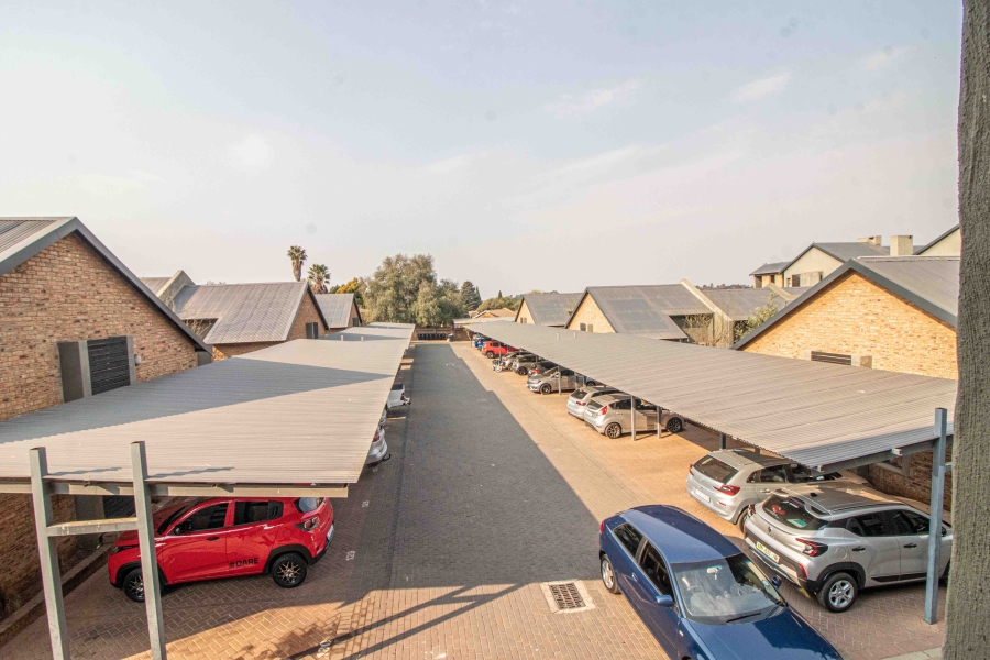 2 Bedroom Property for Sale in Pomona Gauteng