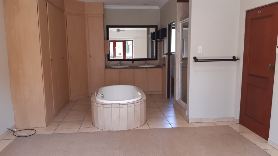 To Let 3 Bedroom Property for Rent in Faerie Glen Gauteng