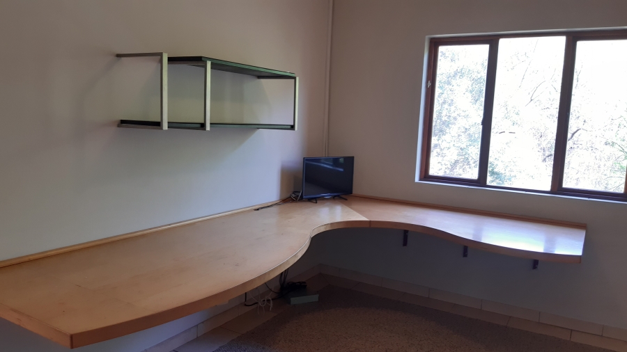 To Let 3 Bedroom Property for Rent in Faerie Glen Gauteng