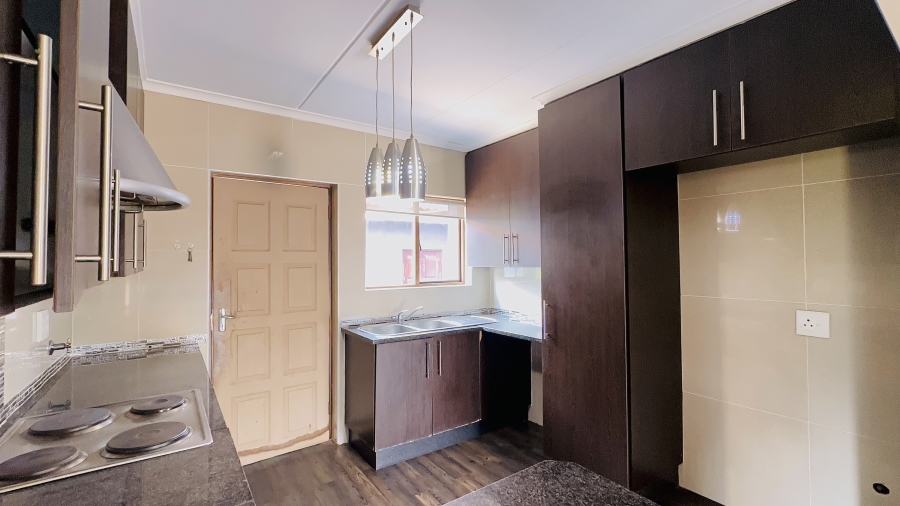 3 Bedroom Property for Sale in Helderwyk Gauteng