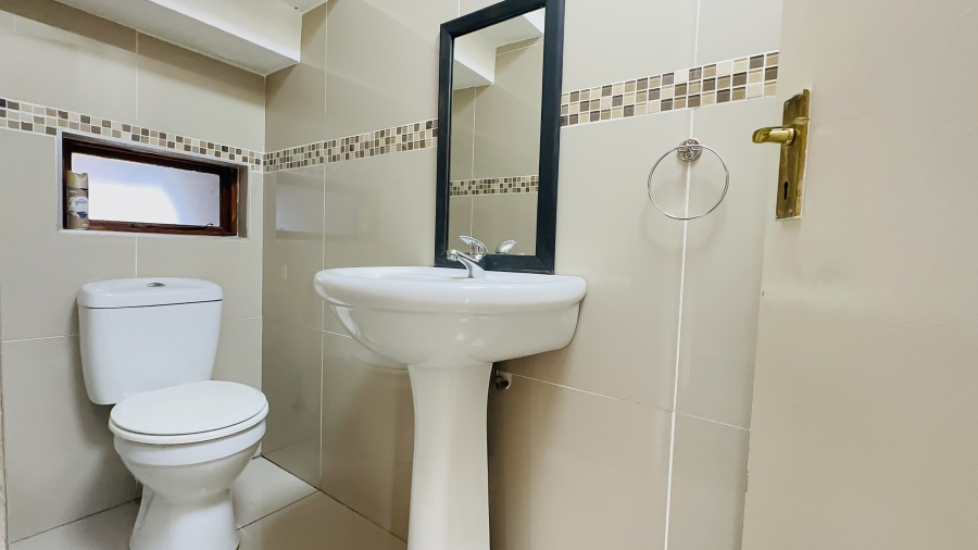 3 Bedroom Property for Sale in Helderwyk Gauteng