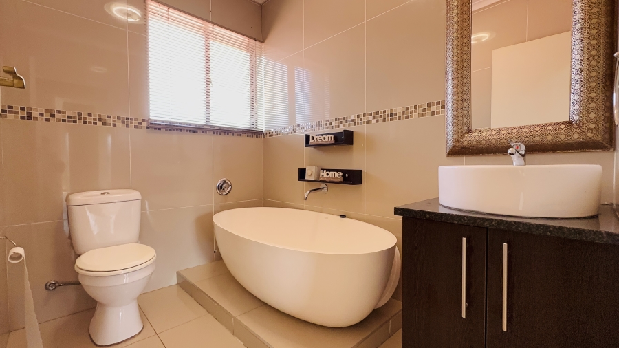 3 Bedroom Property for Sale in Helderwyk Gauteng