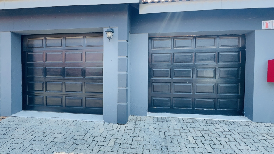 3 Bedroom Property for Sale in Helderwyk Gauteng