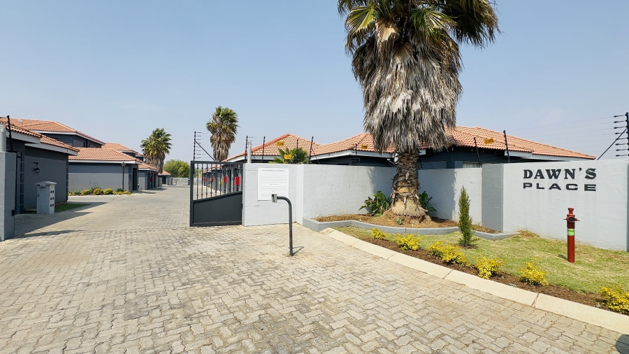 3 Bedroom Property for Sale in Helderwyk Gauteng