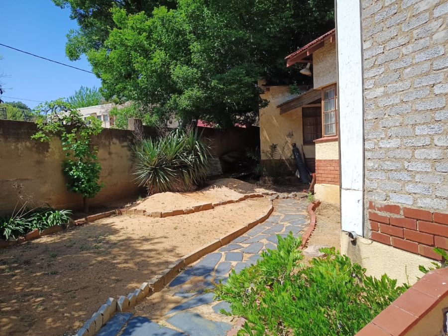 5 Bedroom Property for Sale in Turf Club Gauteng