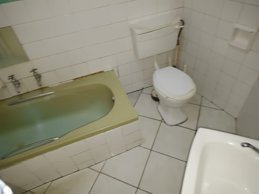 5 Bedroom Property for Sale in Turf Club Gauteng