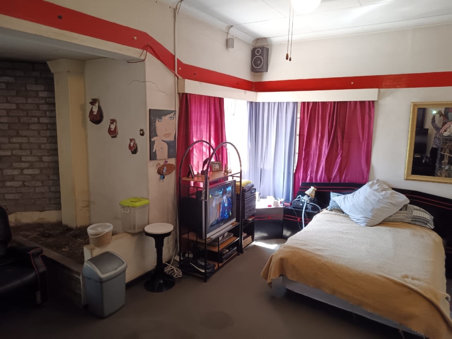 5 Bedroom Property for Sale in Turf Club Gauteng
