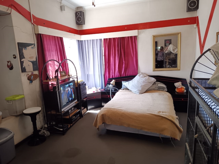 5 Bedroom Property for Sale in Turf Club Gauteng