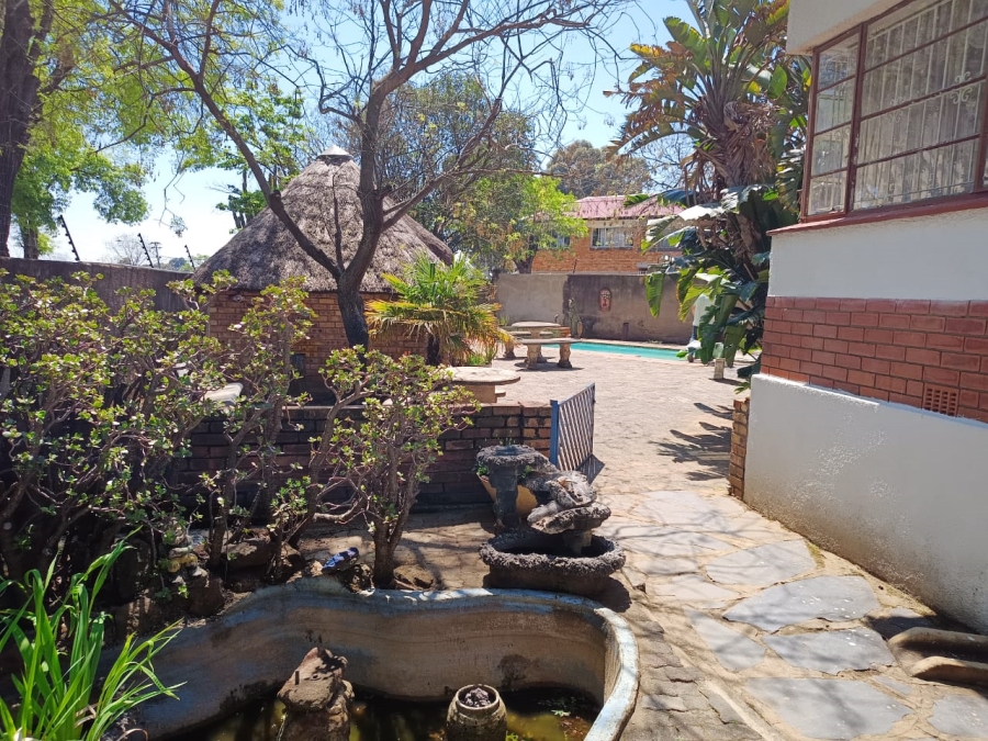5 Bedroom Property for Sale in Turf Club Gauteng