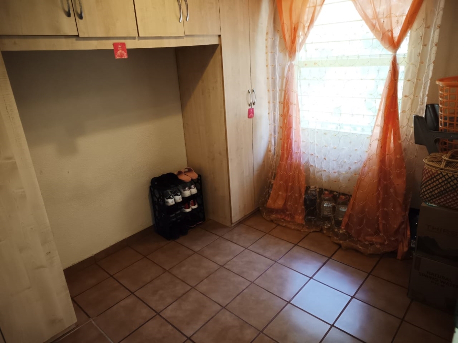 2 Bedroom Property for Sale in Ridgeway Gauteng