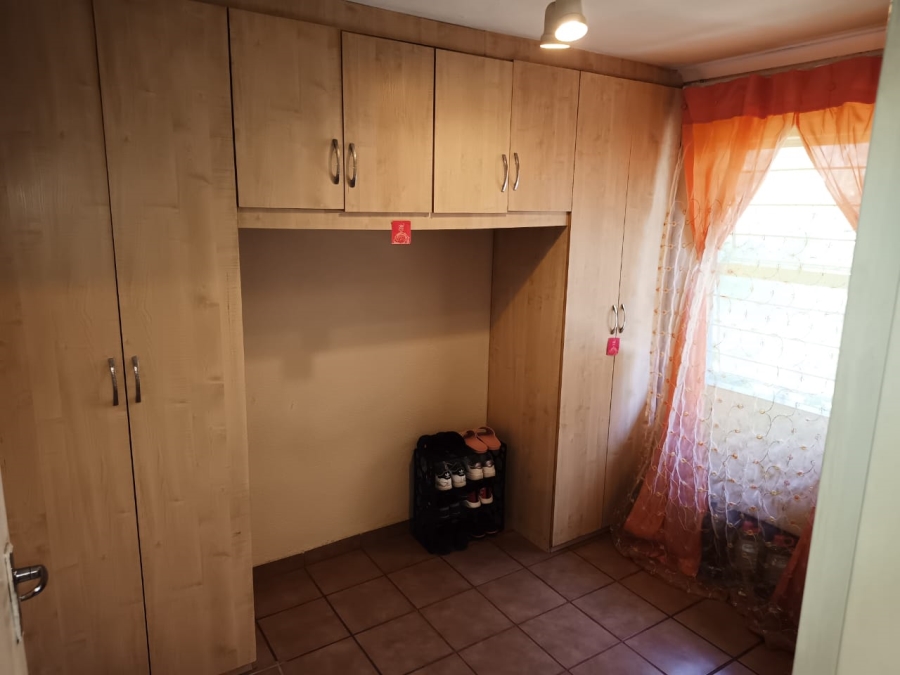 2 Bedroom Property for Sale in Ridgeway Gauteng