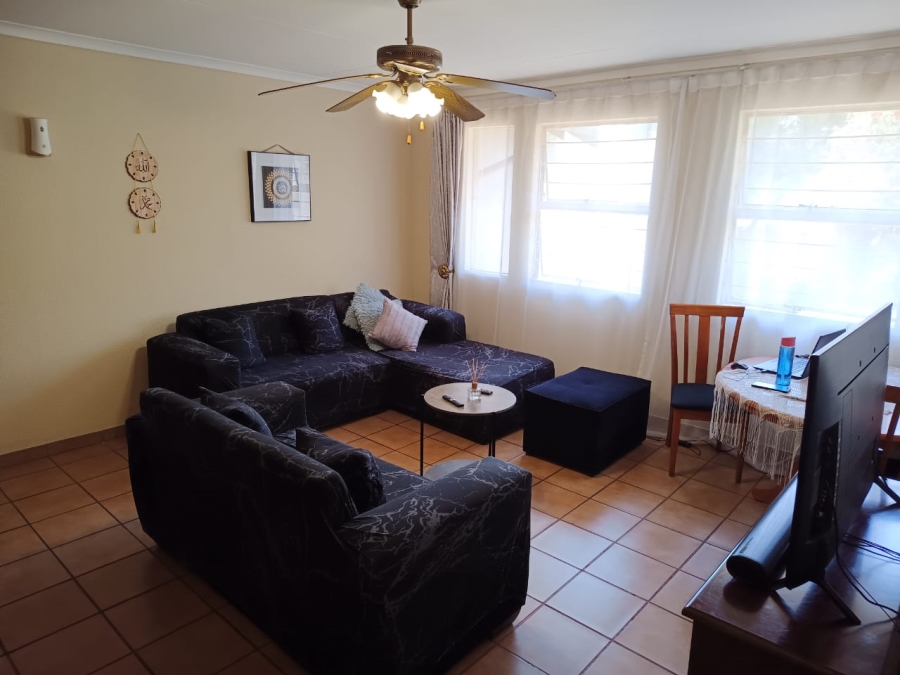 2 Bedroom Property for Sale in Ridgeway Gauteng